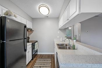 Fully-equipped kitchen